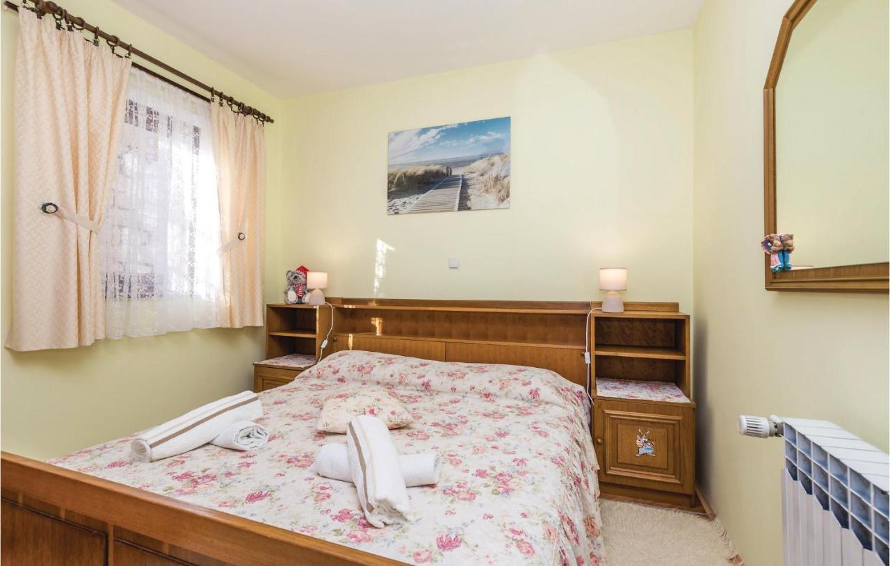 Cozy Apartment In Lovran With Kitchen Екстериор снимка